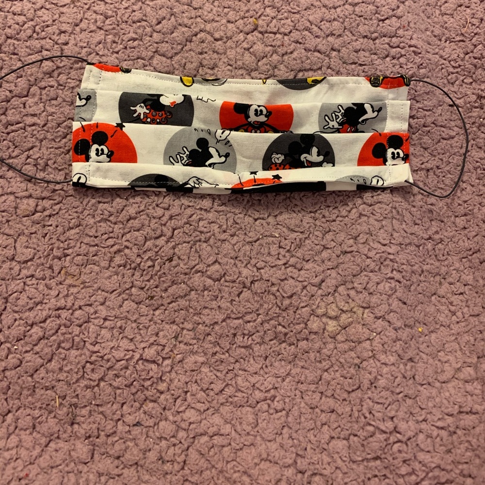 Cute Mickey face mask!!